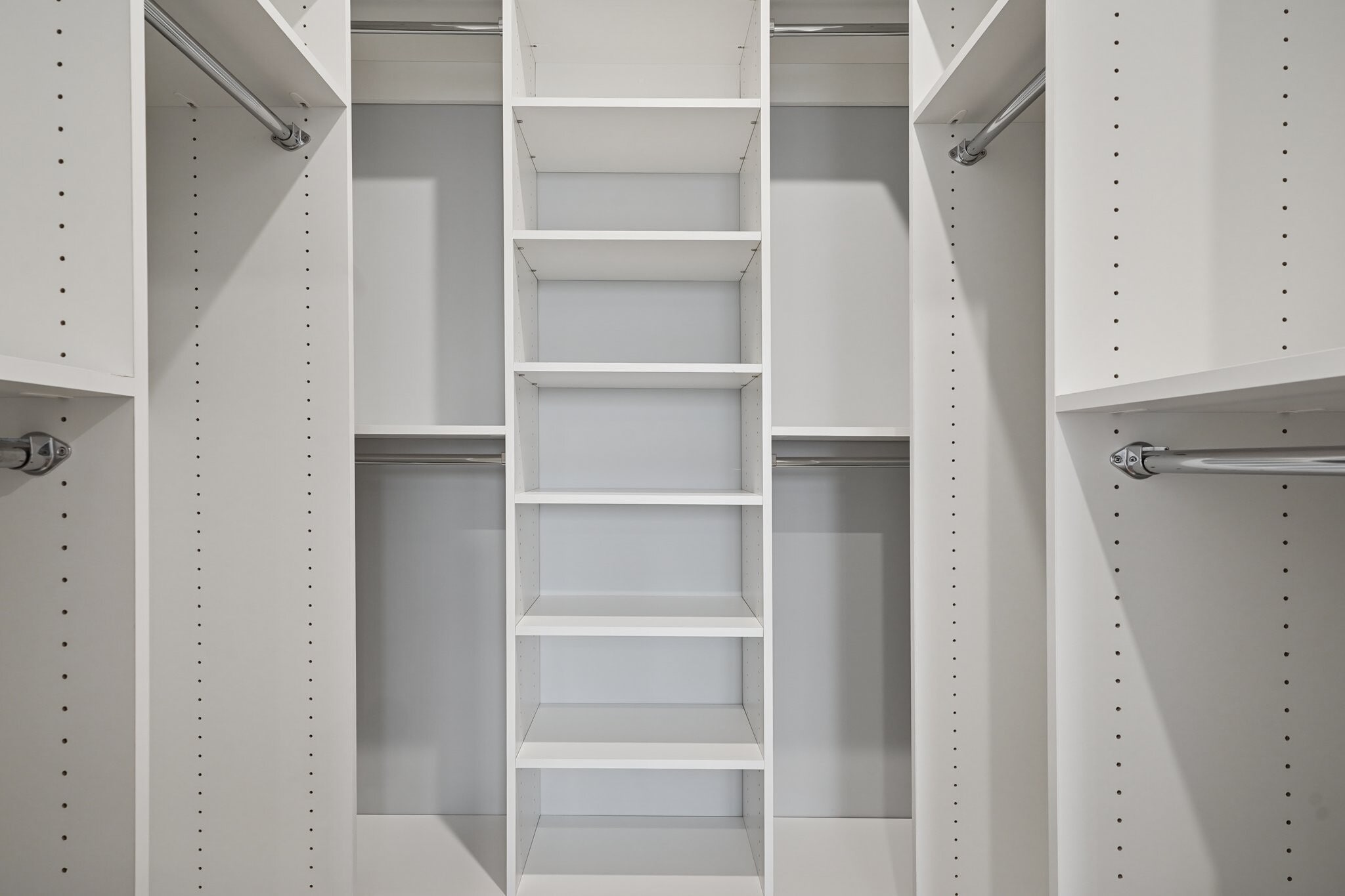 Walk in Closet - 106 Montgomery St