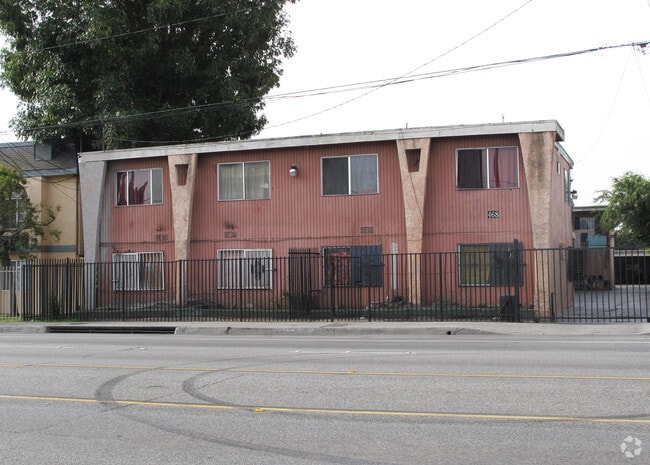 Primary Photo - 468 W Alondra Blvd