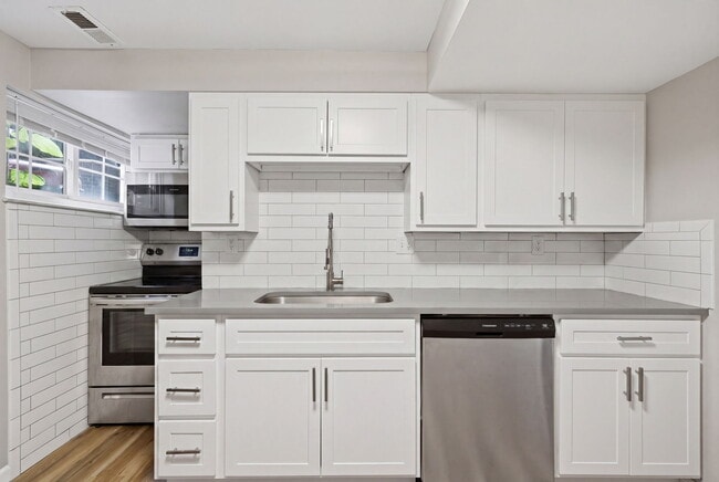 Building Photo - 6244 Gravois Ave