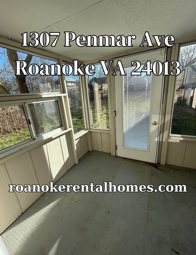 Building Photo - 1307 Penmar Ave SE
