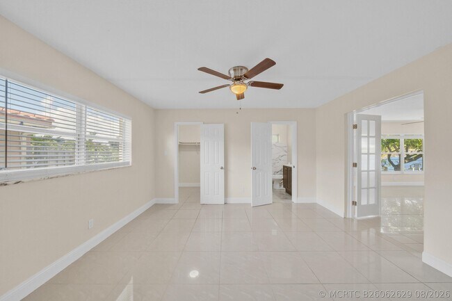 Building Photo - 4921 NW 39th St