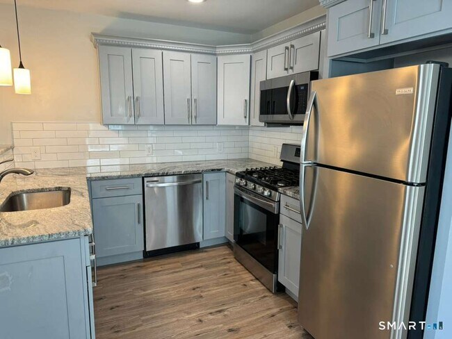 Building Photo - 574 Chopsey Hill Rd