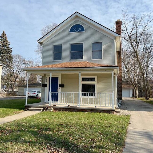 Building Photo - 120 N Summit St