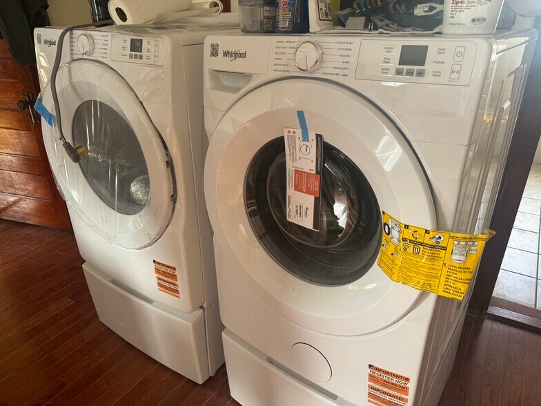 Building Photo - 63 Gates St