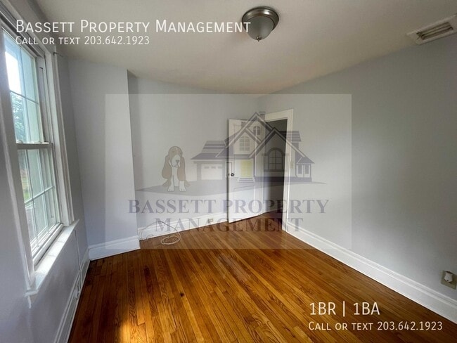 Building Photo - 24 Bradley Ave