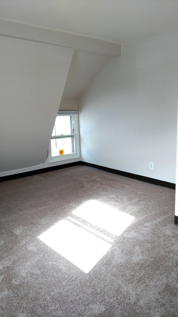 Building Photo - 2+ Bedroom Home in Laurel - Minutes Away From Billings, Easy Access to I90!