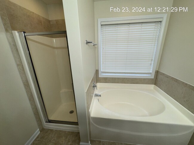 Building Photo - 4937 Yorkchester Dr