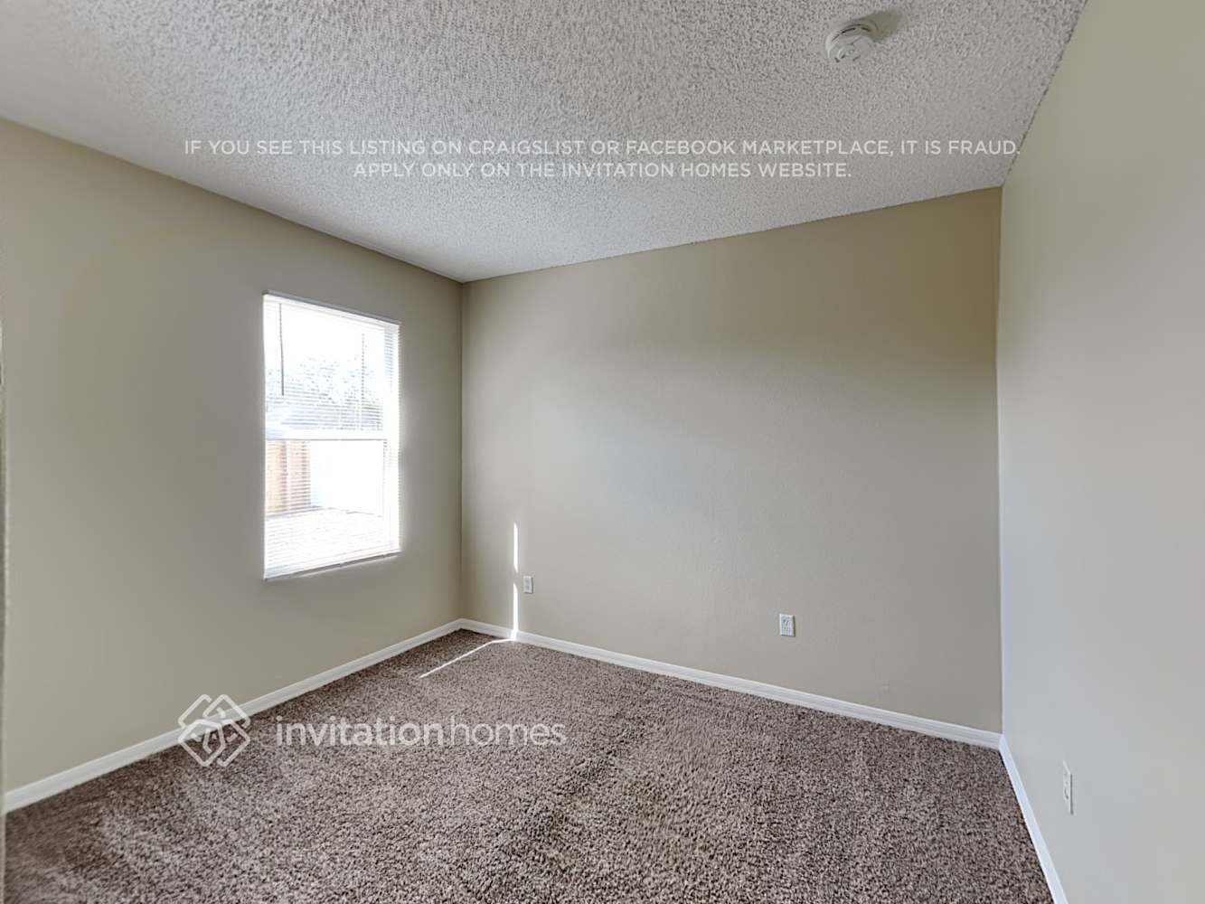 Building Photo - 1468 Kodak Dr