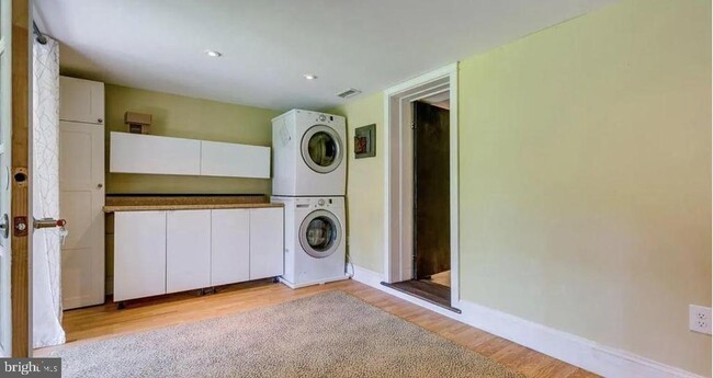 Building Photo - 3602 Perry Ave