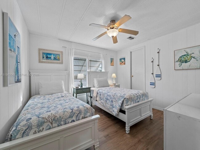 Building Photo - 806 S Jade Dr