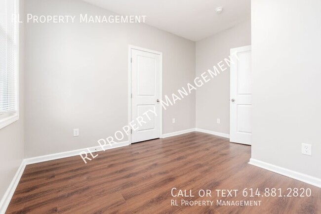 Building Photo - Super Cute 1st Floor unit in Duplex