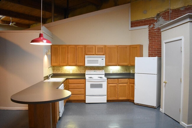 Building Photo - 1401 Avenue J