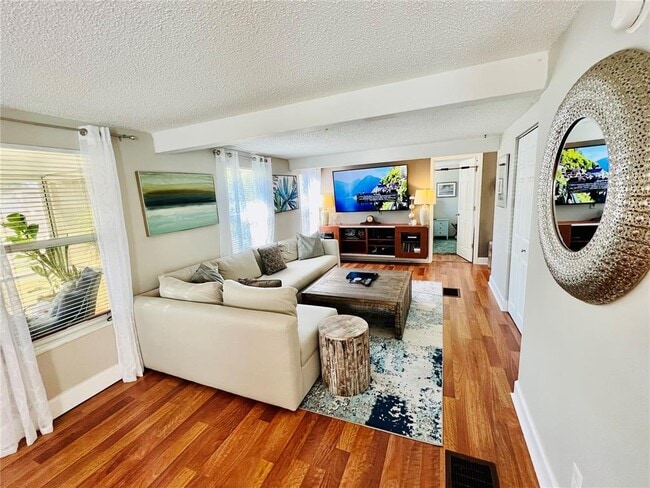 Building Photo - 428 Orangewood Dr