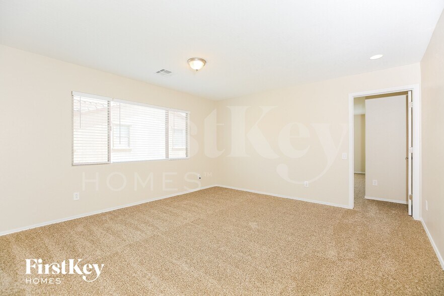 Building Photo - 9048 Salvatore St