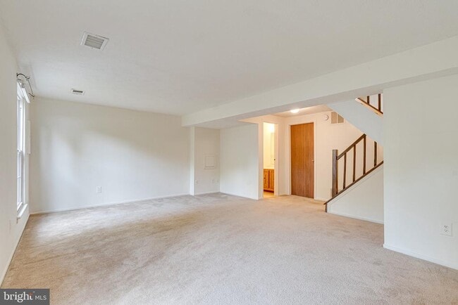 Building Photo - 6518 Alexis Ln