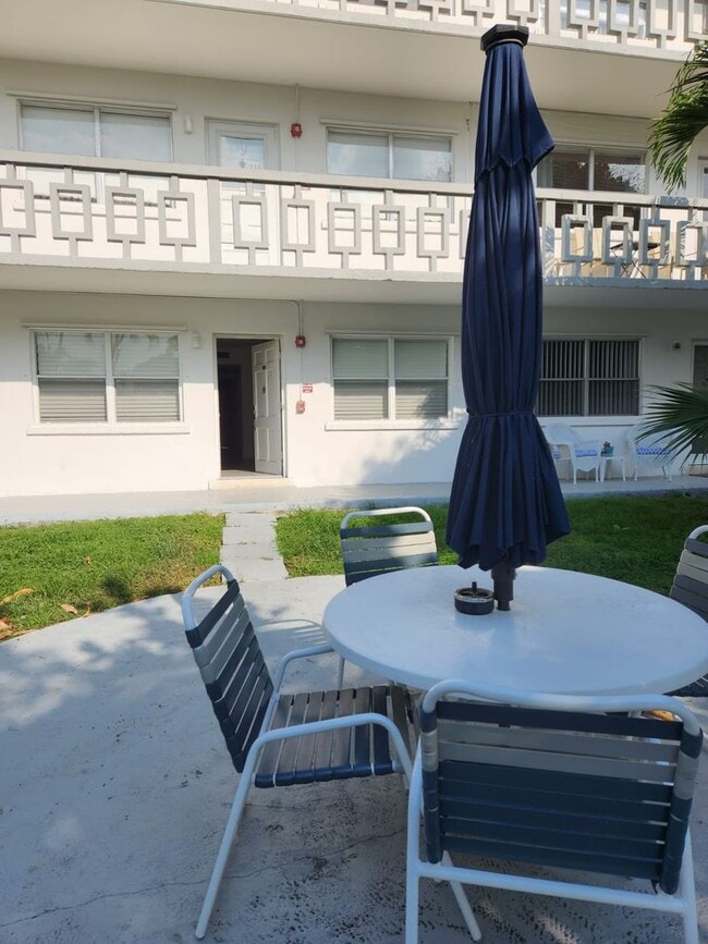 Building Photo - 467 Golden Isles Dr