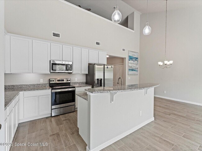 Building Photo - 719 Simeon Dr