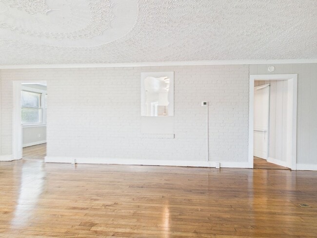 Building Photo - 3600 Pilots Ln