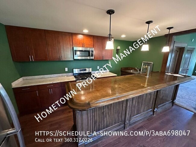 Building Photo - 4047 Legacy Dr NE