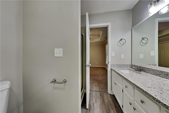 Building Photo - 1275 Shamrock Hill Cir