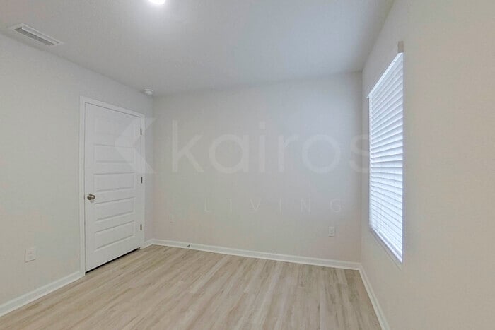 Building Photo - 132 Swallowtail Ln