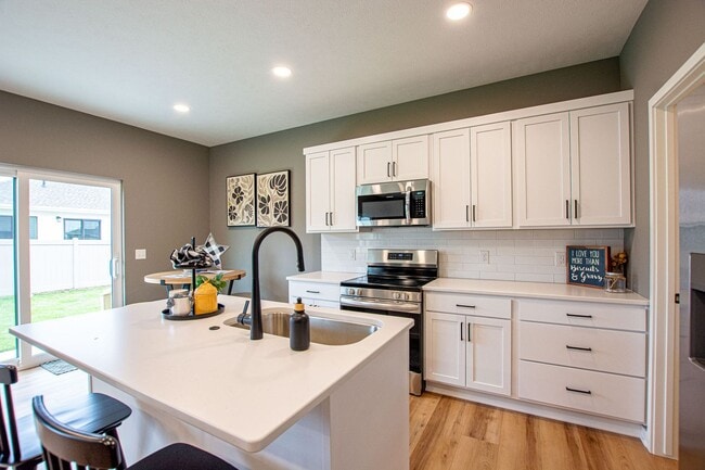 Building Photo - 14802-14804 Willow Street