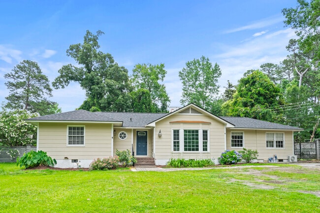 Building Photo - 514 S Cashua Dr