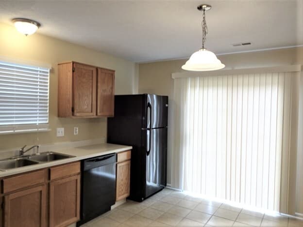 Building Photo - 293 Story Rd