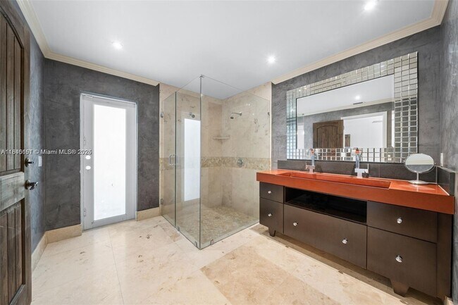 Building Photo - 6411 SW 185th Way