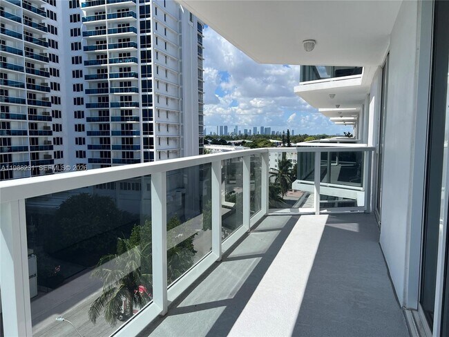 Building Photo - 2401 Collins Ave
