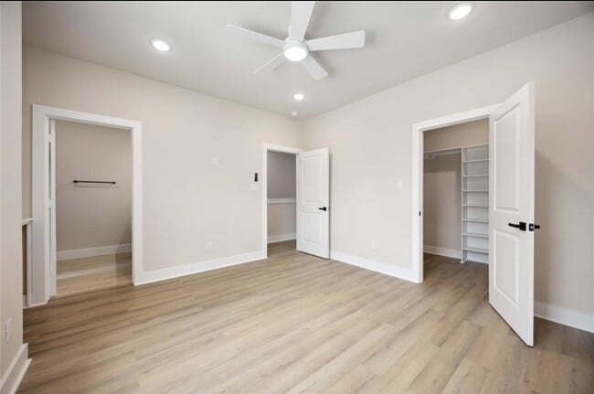 Building Photo - 222 Canino Rd