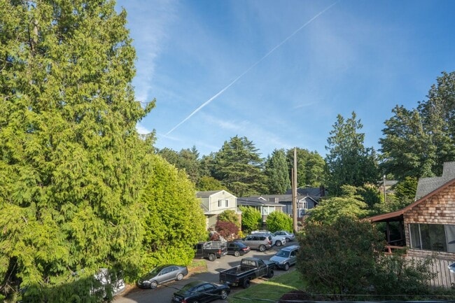 Building Photo - 4Bd/3.5Ba Seattle House