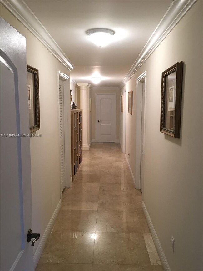 Building Photo - 3235 SW 58th Ct