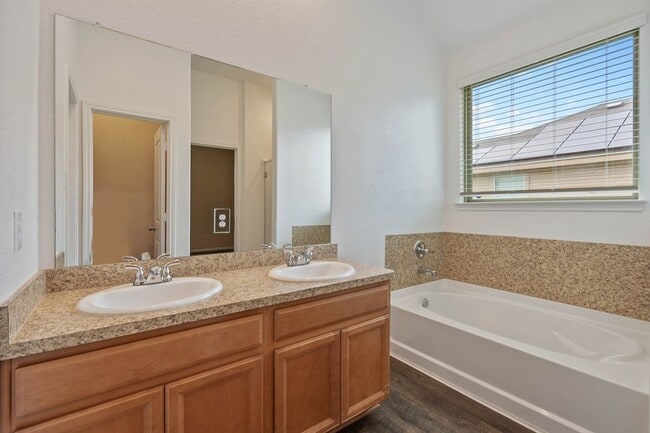 Building Photo - 11053 Patriot Ct