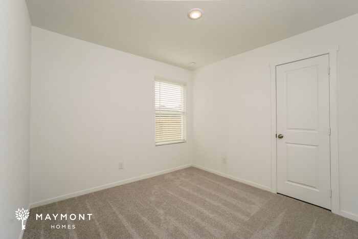 Building Photo - 547 Layne Overlook