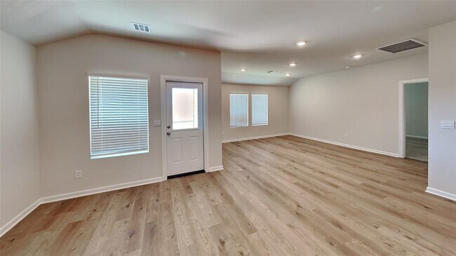 Building Photo - 8320 NW 61st St