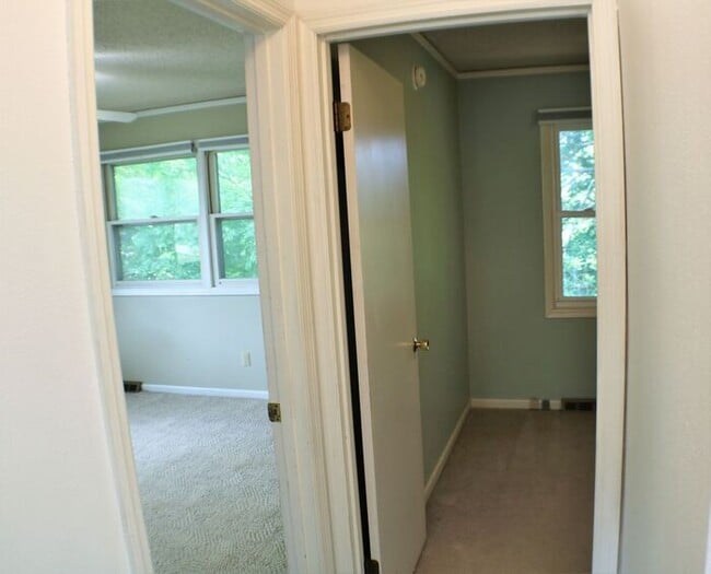 Building Photo - $2,350 | 3 Bedroom, 3 Bathroom House | No ...