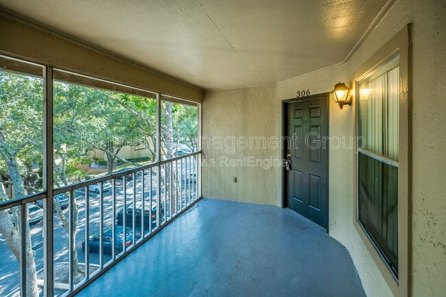 Building Photo - 974 Leeward Pl