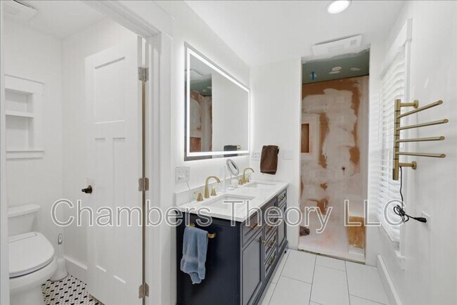 Building Photo - 14410 Otis Ct