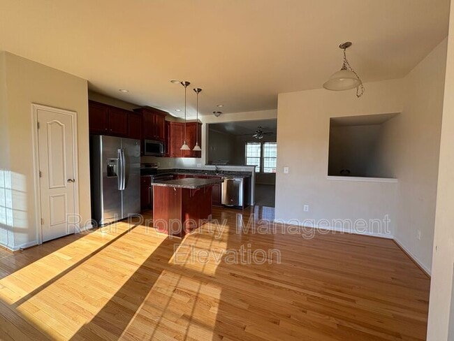 Building Photo - 249 Schramm Loop