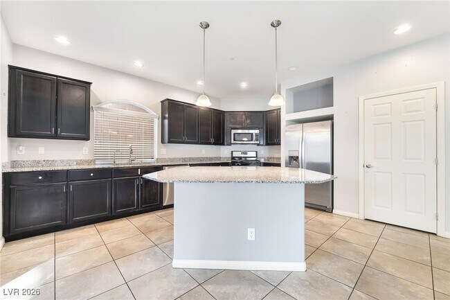 Building Photo - 5793 Rolling Dale Ave