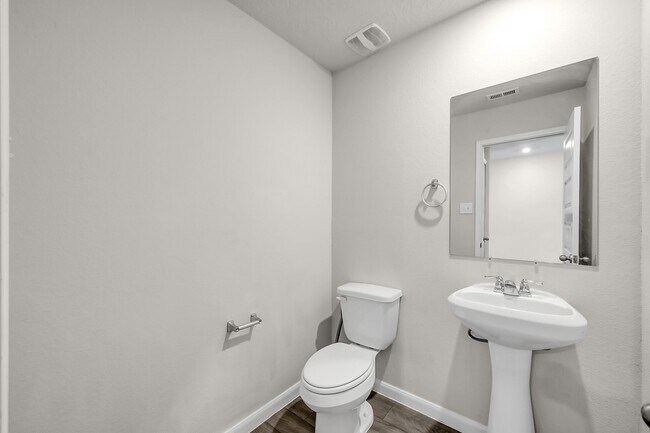 Building Photo - 68 Rd 51026