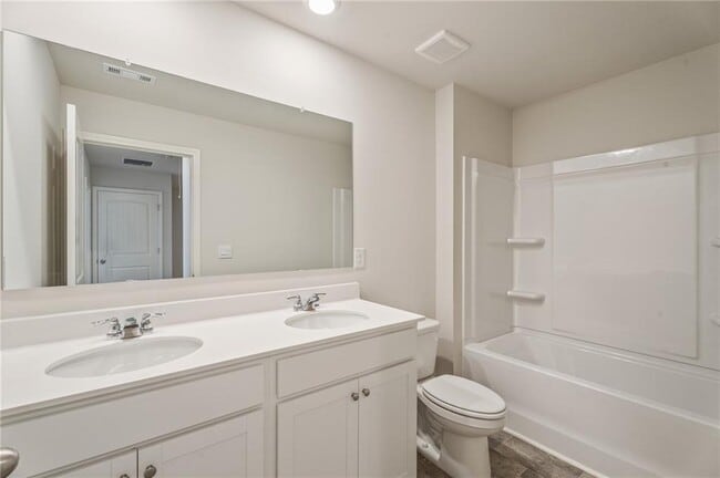 Building Photo - 211 Stoneybrook Dr