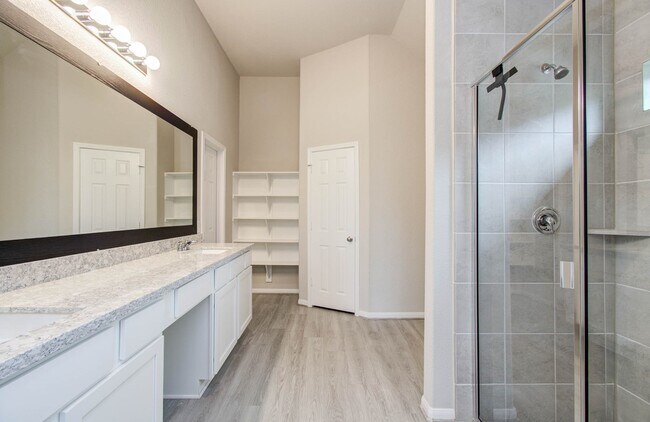 Building Photo - 4603 Bay Vista Dr