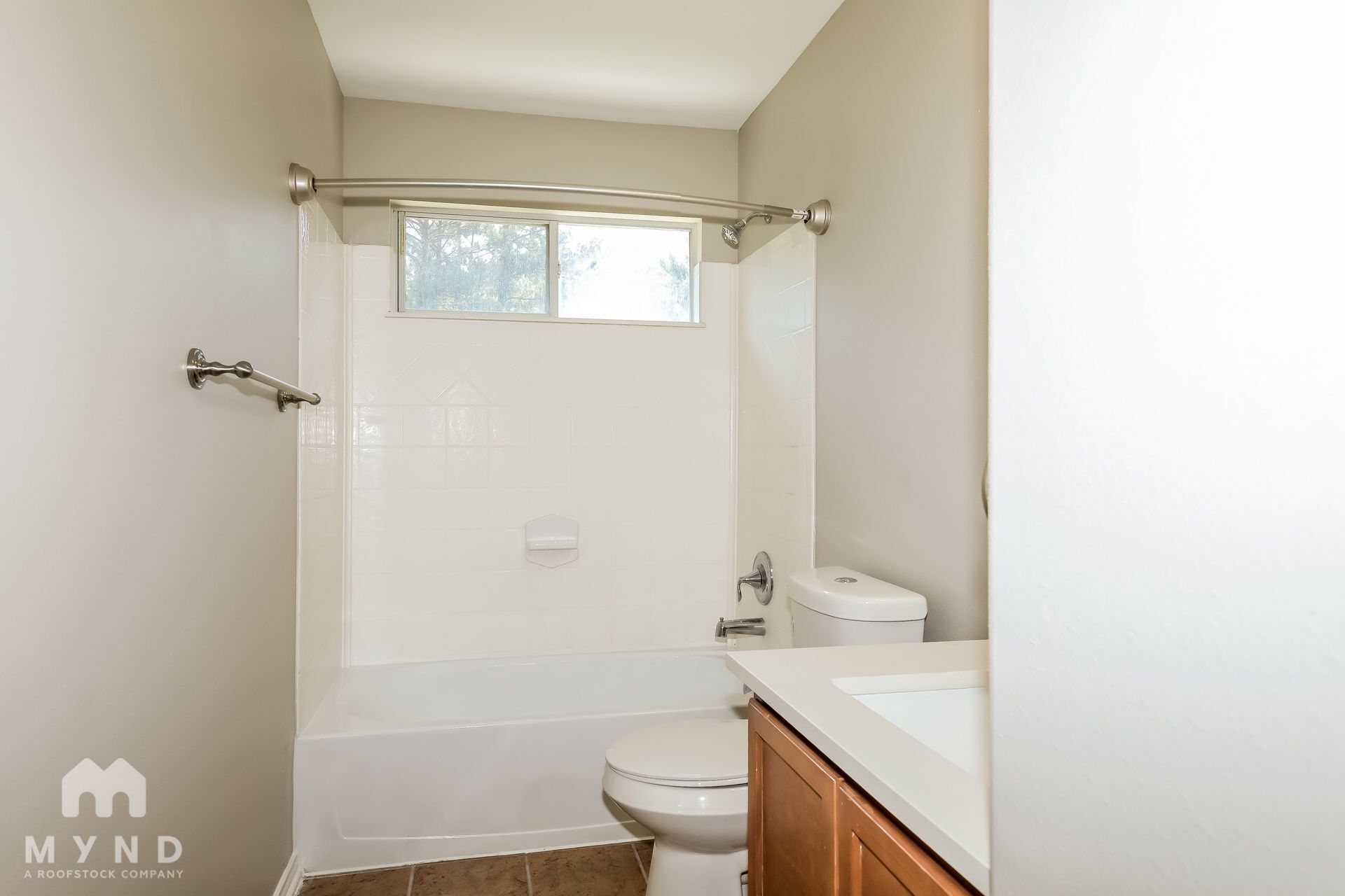 Building Photo - 33119 Cottonwood Bend