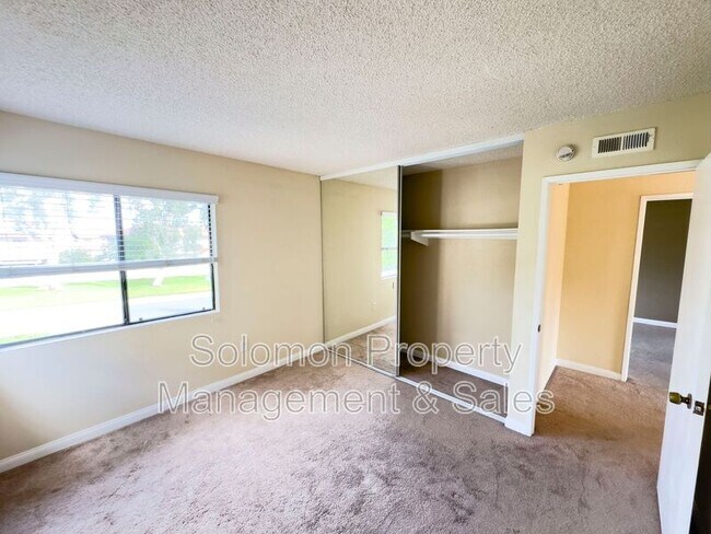Building Photo - 3516 Landsford Way