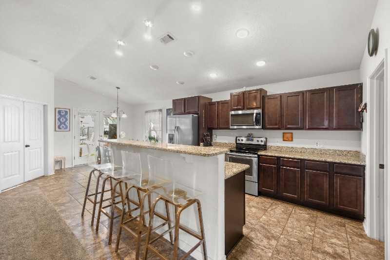 Building Photo - 5508 Peach Dr