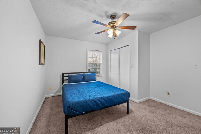 Building Photo - 2858 Spring Villa Ln