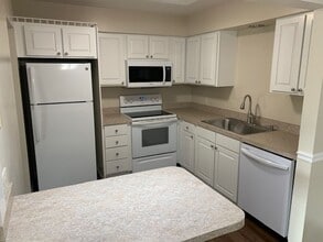 Building Photo - 1668 Brownstone Blvd