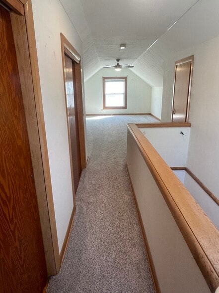 Building Photo - 1422 9th St NW